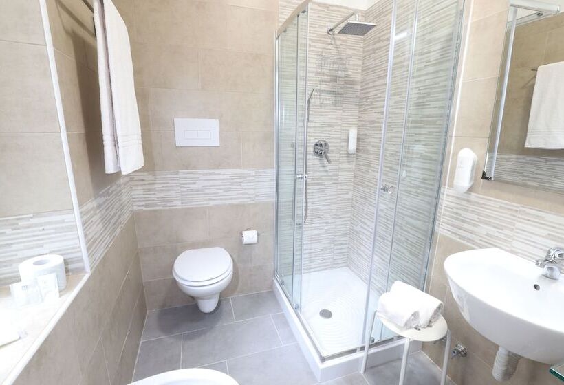 اتاق استاندارد, Albergo Leonardo Da Vinci