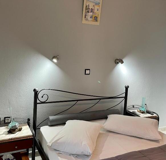 اتاق استاندارد سه نفره, Villa Agas