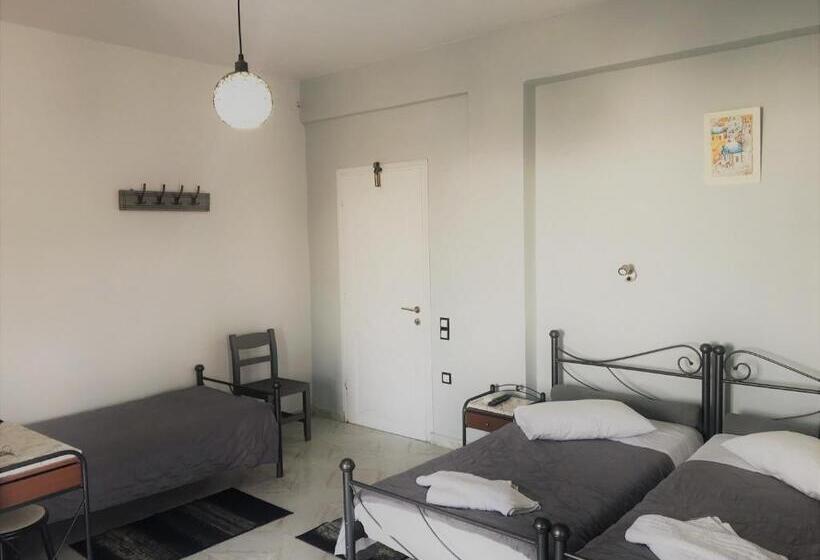 اتاق استاندارد سه نفره, Villa Agas