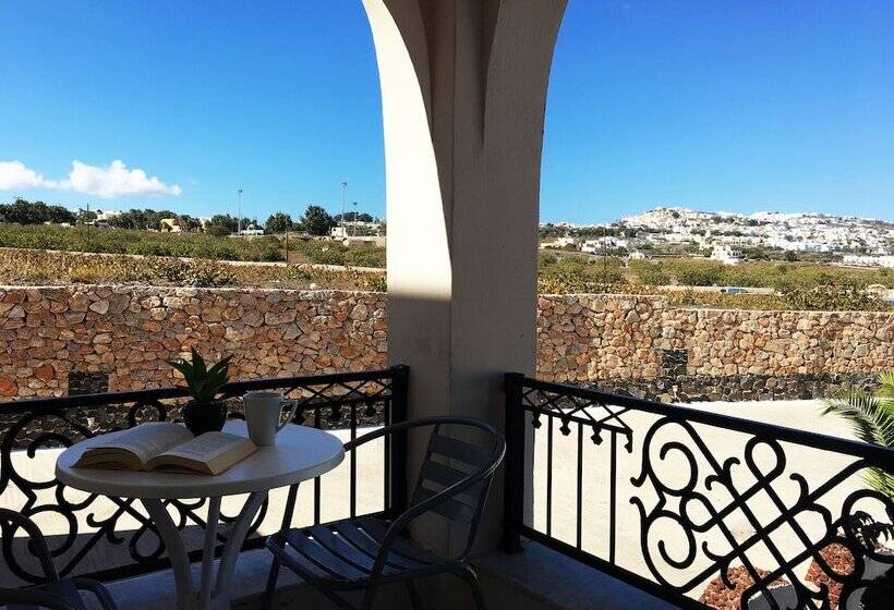 اتاق استاندارد سه نفره, Villa Agas