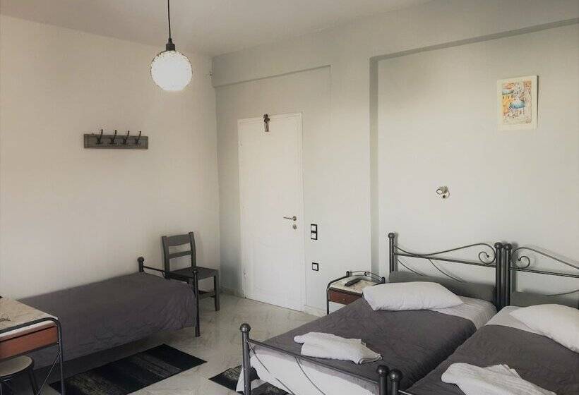 اتاق استاندارد سه نفره, Villa Agas