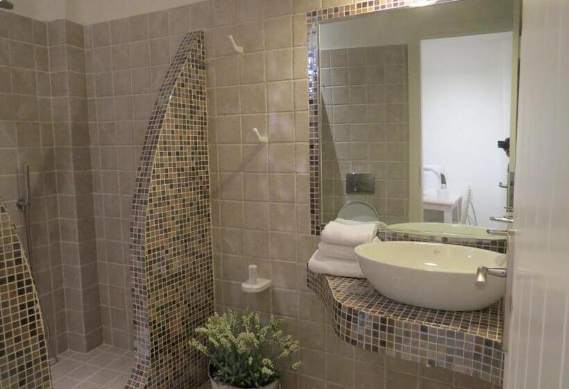 اتاق استاندارد چهار تخته, Villa Manos