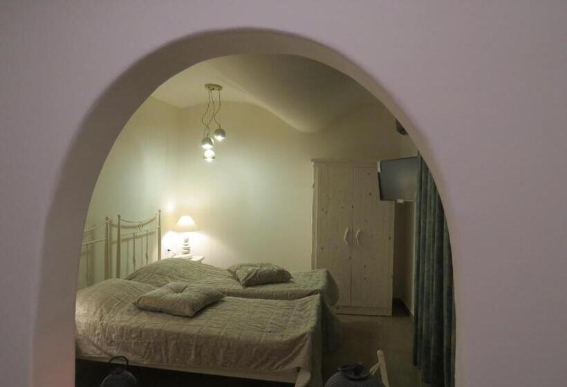 اتاق سوپریور یک تخته, Villa Manos
