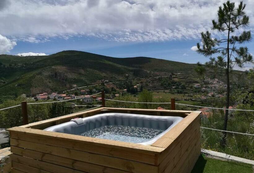 جناح مزود بجاكوزى, Unhais Valley   Country House