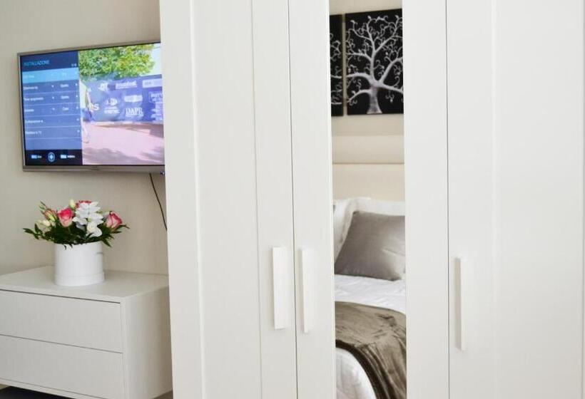 اتاق لوکس, Mr Living Bed & Breakfast