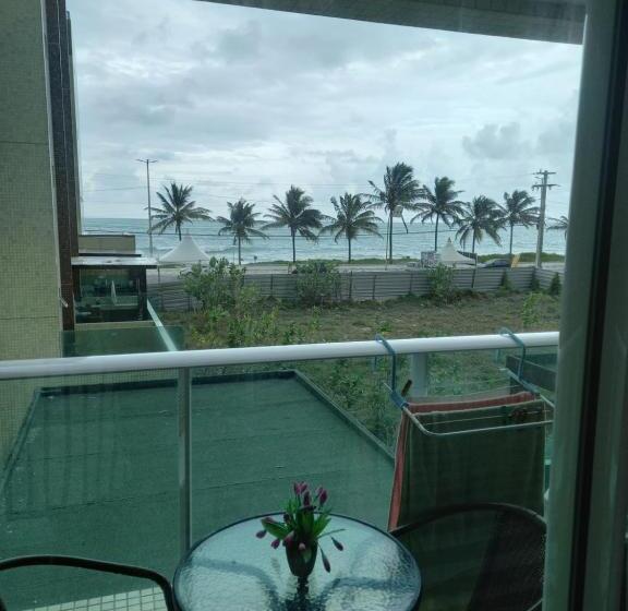 اتاق ساده سه‌ نفره, Flat 102 Com Vista Parcial Do Mar!