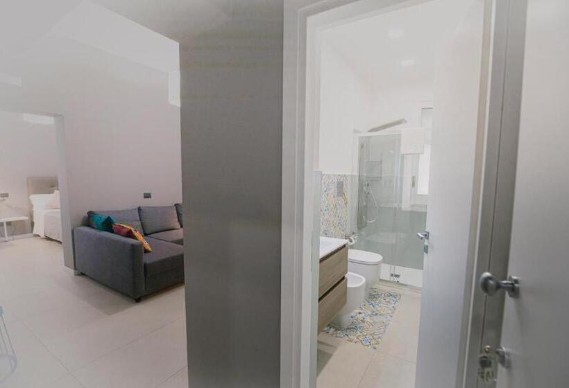 Suite, Awa Mondello