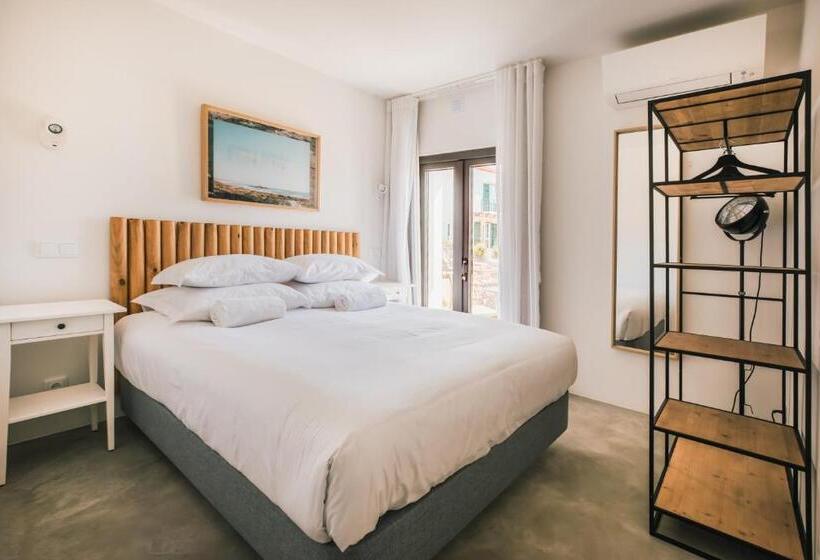 اتاق لوکس, Mute Hostel Porto Covo