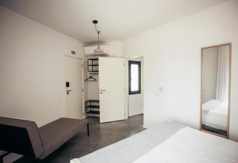 اتاق استاندارد, Mute Hostel Porto Covo