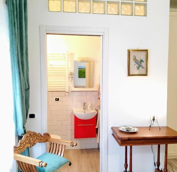 اتاق استاندارد سه نفره, Annadia Sweet Home B&b
