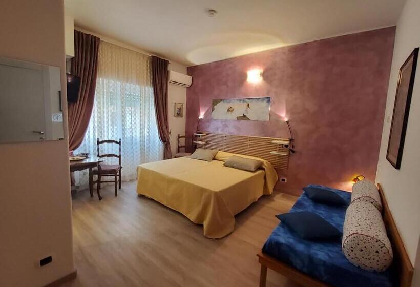 اتاق راحتی سه تخته, Annadia Sweet Home B&b