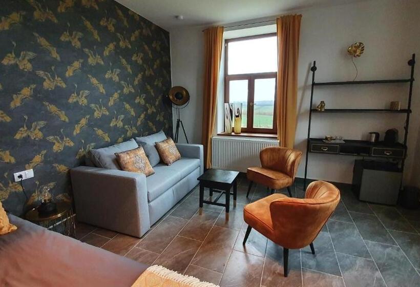 Четырехместный Номер Deluxe, Tisza White House