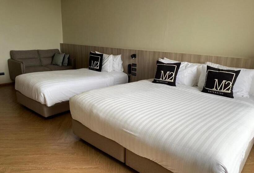 Семейный Номер, M2 Hotel Waterside
