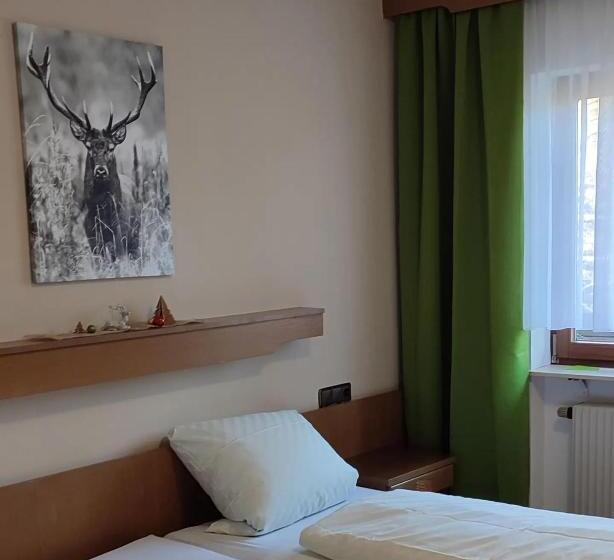 Номер Стандарт, Landgasthof Heldenberg