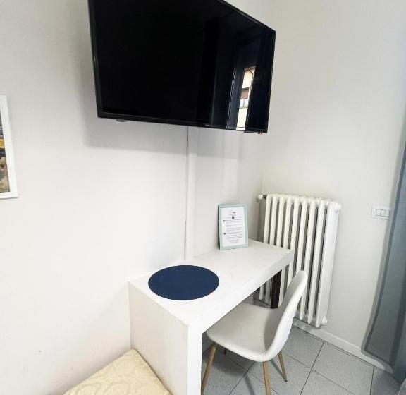 اتاق استاندارد, Easyrooms One