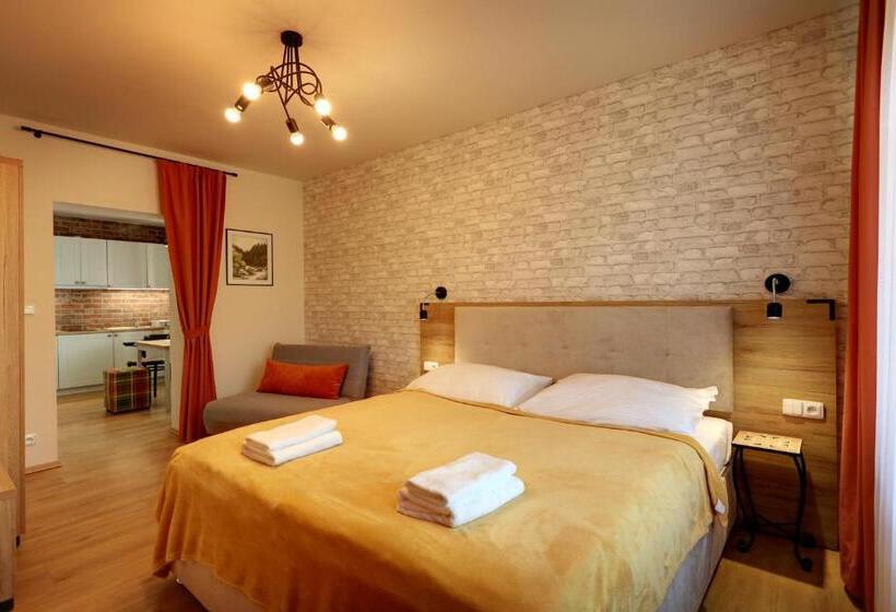 سوییت با چشم‌انداز کوه, Apartmány Adam
