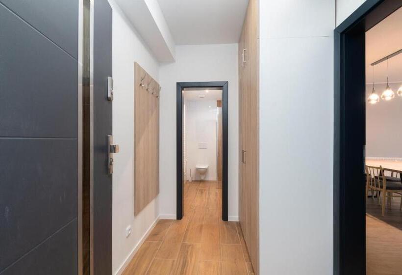 سوییت خانوادگی, Apartmány Adam