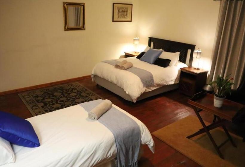 اتاق استاندارد چهار تخته, The Oak Potch Guesthouse
