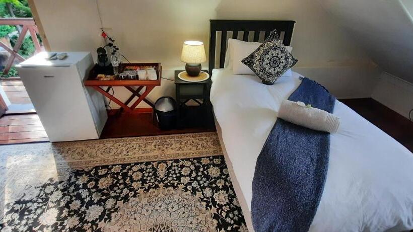 اتاق خانوادگی, The Oak Potch Guesthouse