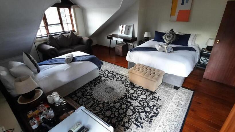 اتاق خانوادگی, The Oak Potch Guesthouse