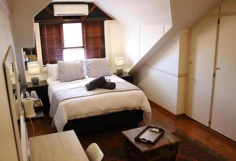 اتاق استاندارد, The Oak Potch Guesthouse