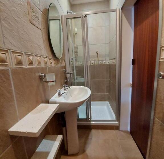 اتاق استاندارد, The Oak Potch Guesthouse