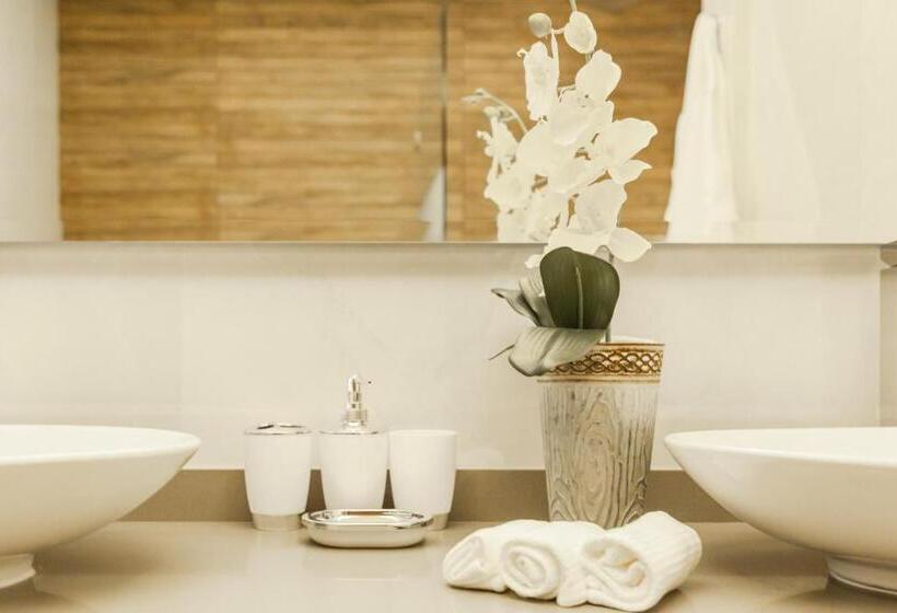 バルコニー付き１ベッドルームアパートメント, Fabulous & Exclusive Apartments With Sea View Pool Bbq Garden