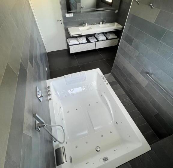 Люкс Повышенной Комфортности, Villa Miami