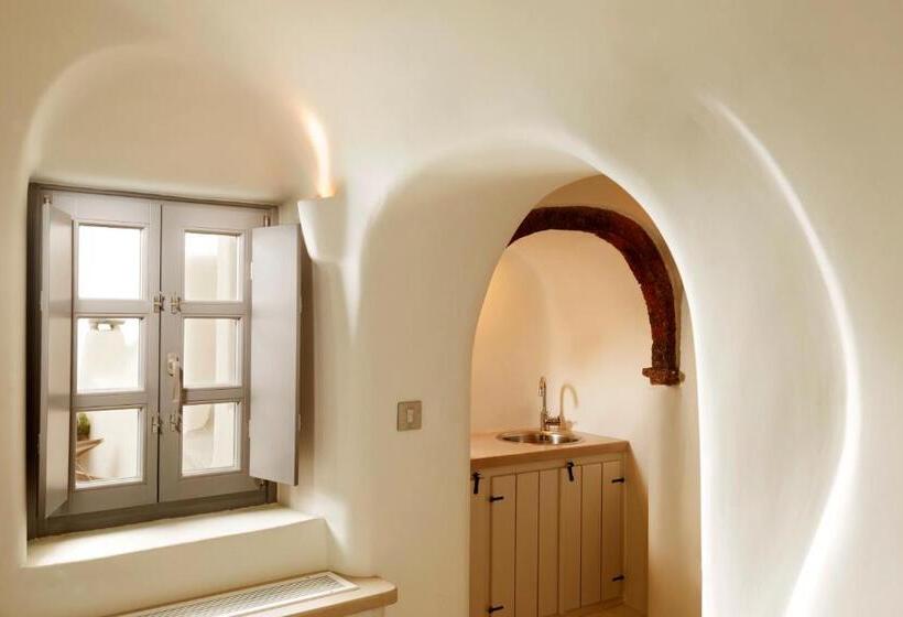 سوییت, Kapari Natural Resort