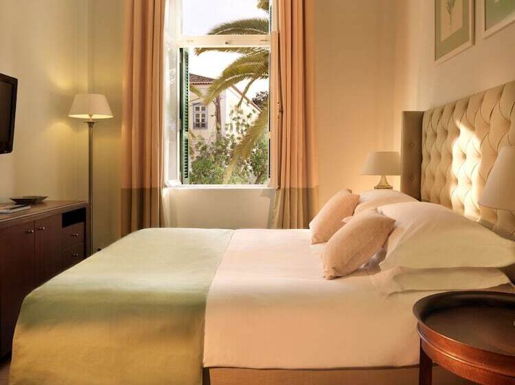 اتاق لوکس با چشم‌انداز باغ, Poseidonion Grand
