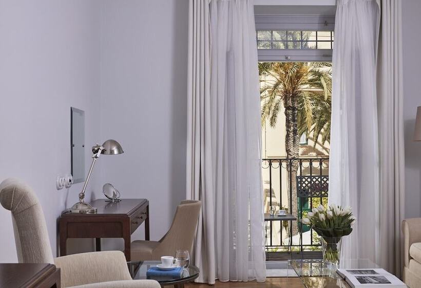 اتاق سوپریور با چشم‌انداز باغ, Poseidonion Grand