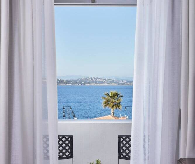 اتاق لوکس با چشم‌انداز دریا, Poseidonion Grand