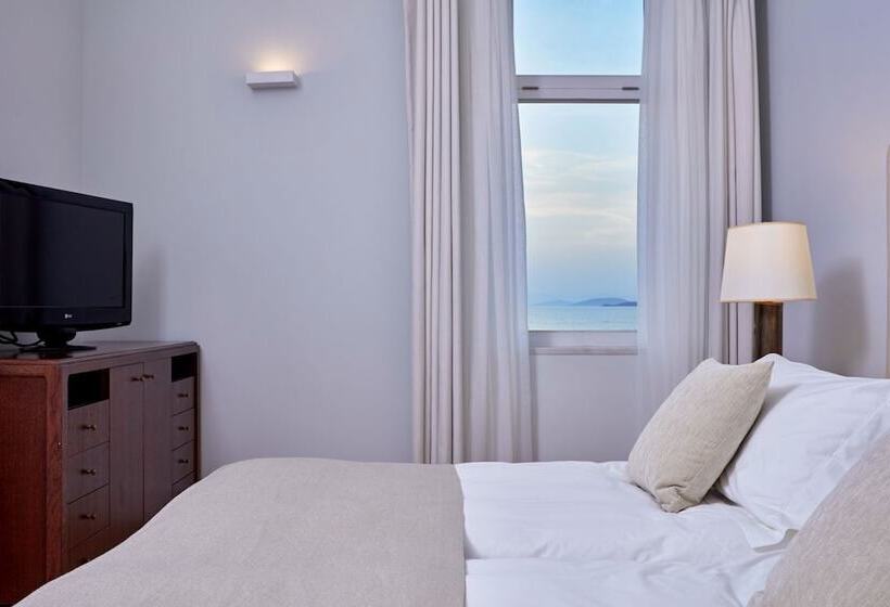 سوئیت رویال, Poseidonion Grand