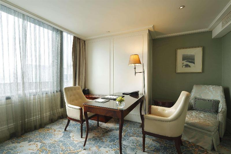 سوئیت جونیور با تخت بزرگ, Waldorf Astoria Shanghai On The Bund