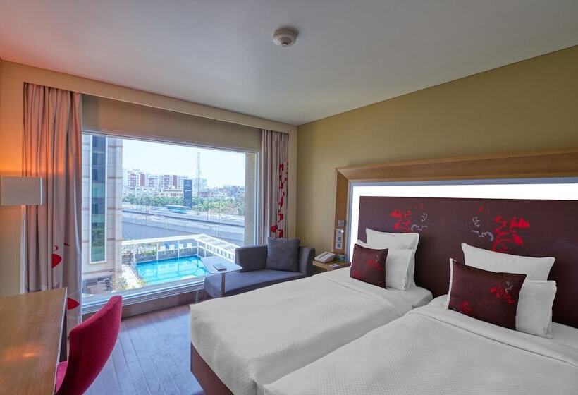 디럭스 룸, Novotel Bengaluru Outer Ring Road