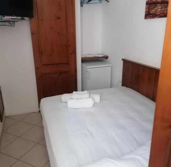Номер Стандарт с Террасой, Stanze Appartamento Rosina Casa Vacanze Cannole Sulla Via Francigena
