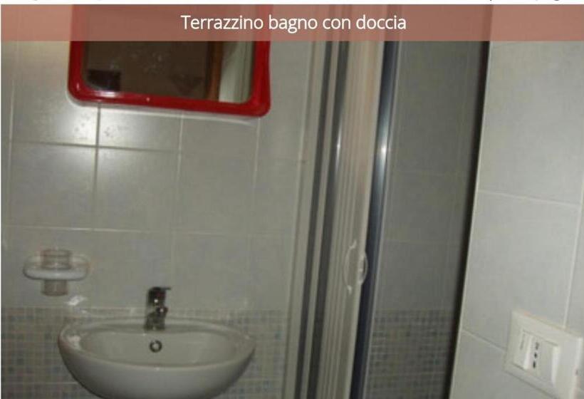 Номер Стандарт с Террасой, Stanze Appartamento Rosina Casa Vacanze Cannole Sulla Via Francigena