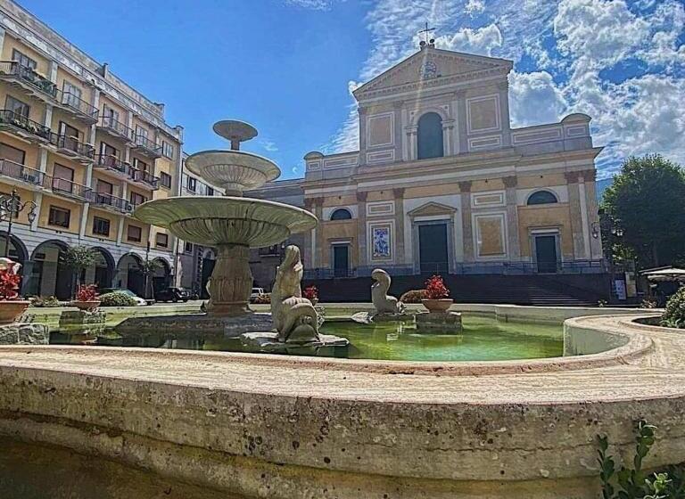 Номер Стандарт, La Corte Del Campo