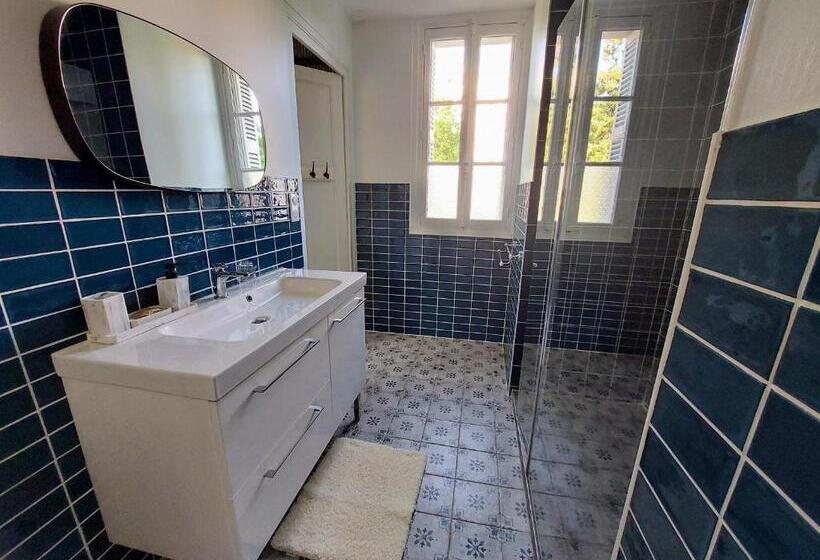 اتاق سوپریور با تخت بزرگ, La Maucannière