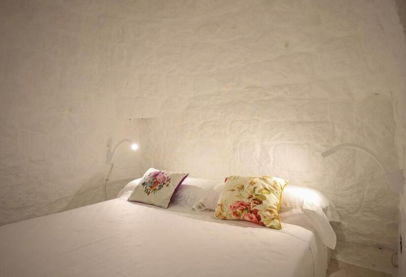 اتاق لوکس چهار تخته, Petranima Wellness In Trulli