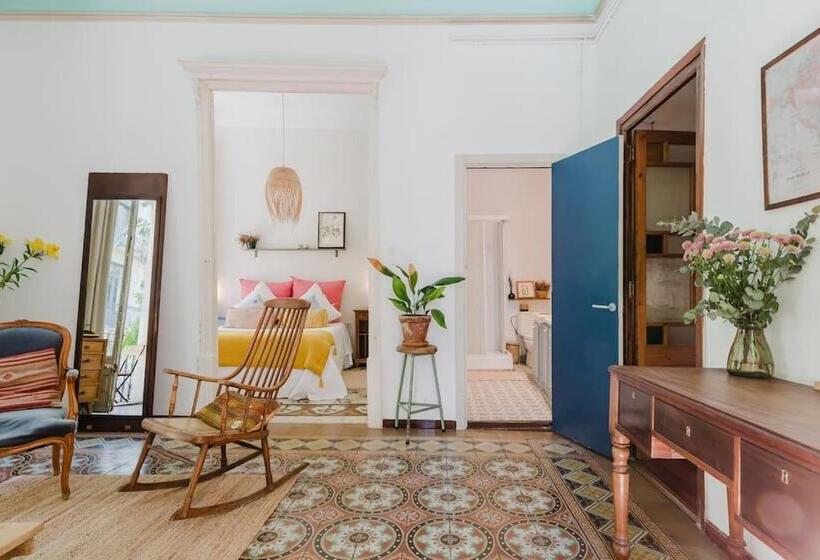 سوییت لوکس, Habitación En La Rambla