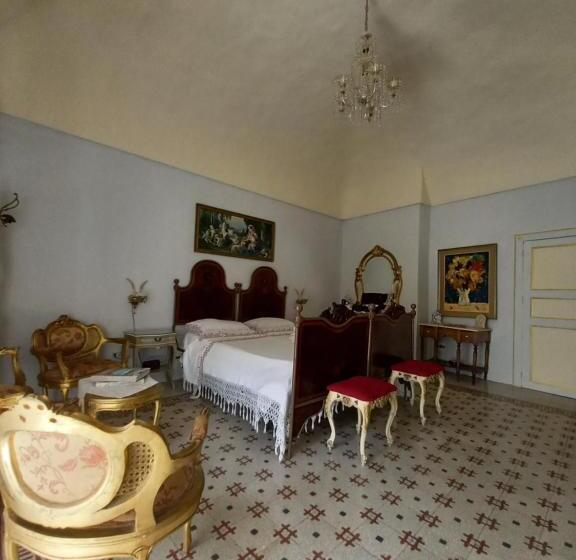 استودیو استاندارد با بالکن, Suite 120
