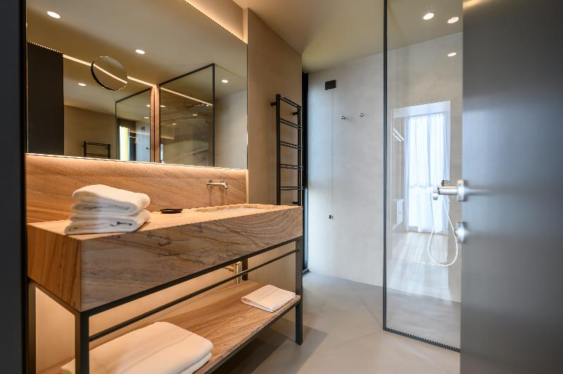 سوئیت 2 خوابه, Duparc Contemporary Suites