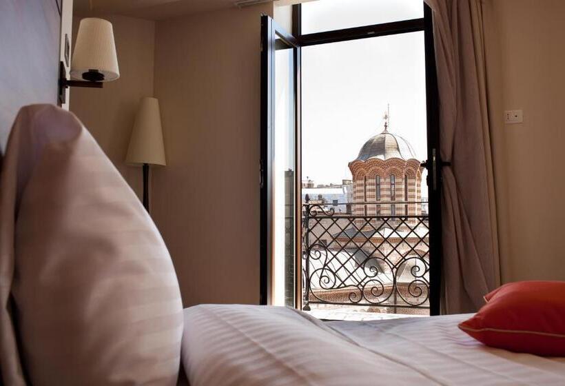 سوییت, Europa Royale Bucharest