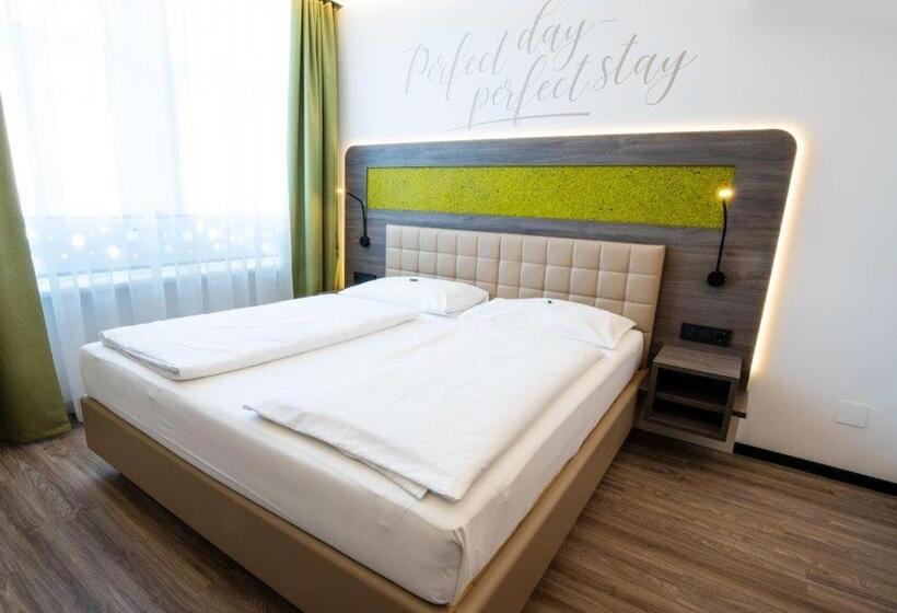 스탠다드 룸, Feichtinger Graz