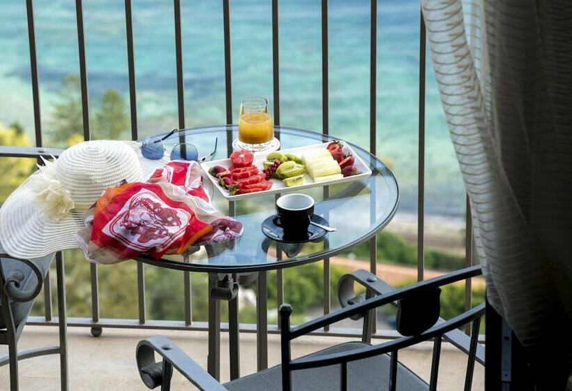 Полулюкс Вид на Море, Metropole Taormina