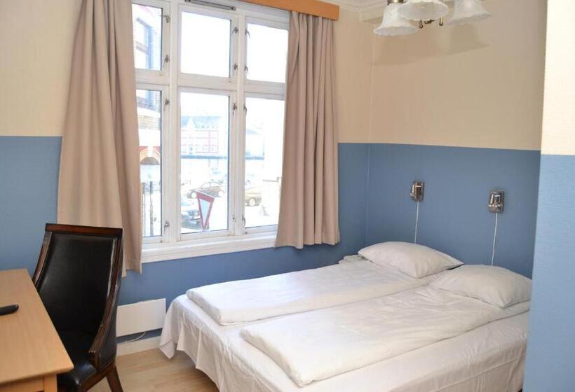 经济房, Skansen Hostel