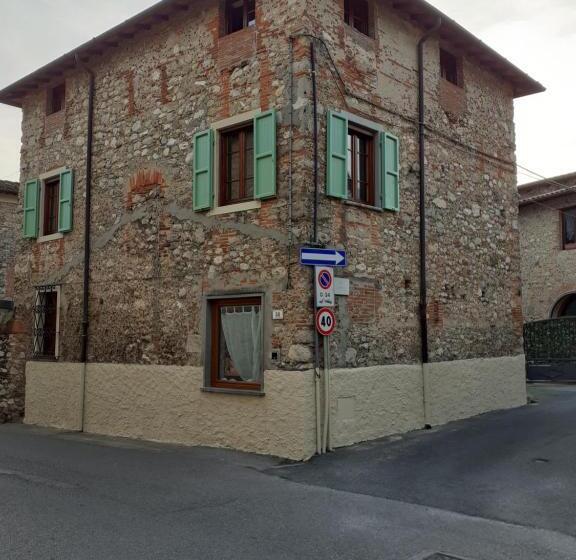 Standard room with outdoor bath, Casa Nostra Camaiore