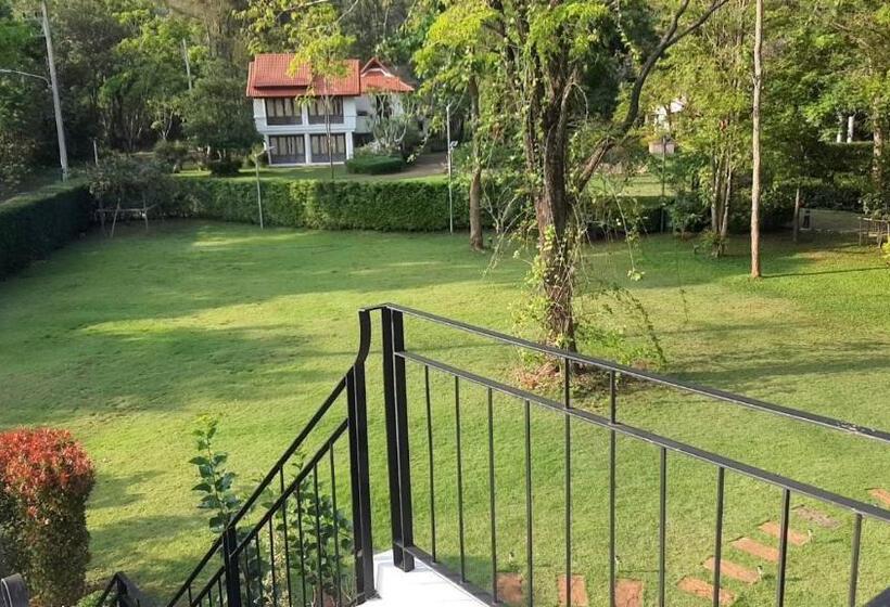 스탠다드 룸 킹사이즈 침대, Casa Khaoyai Bed&breakfast