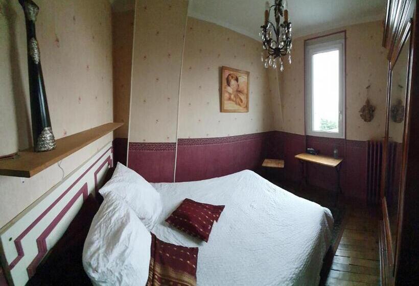 Номер Стандарт Вид на Сад, Libération Maison D Hotes